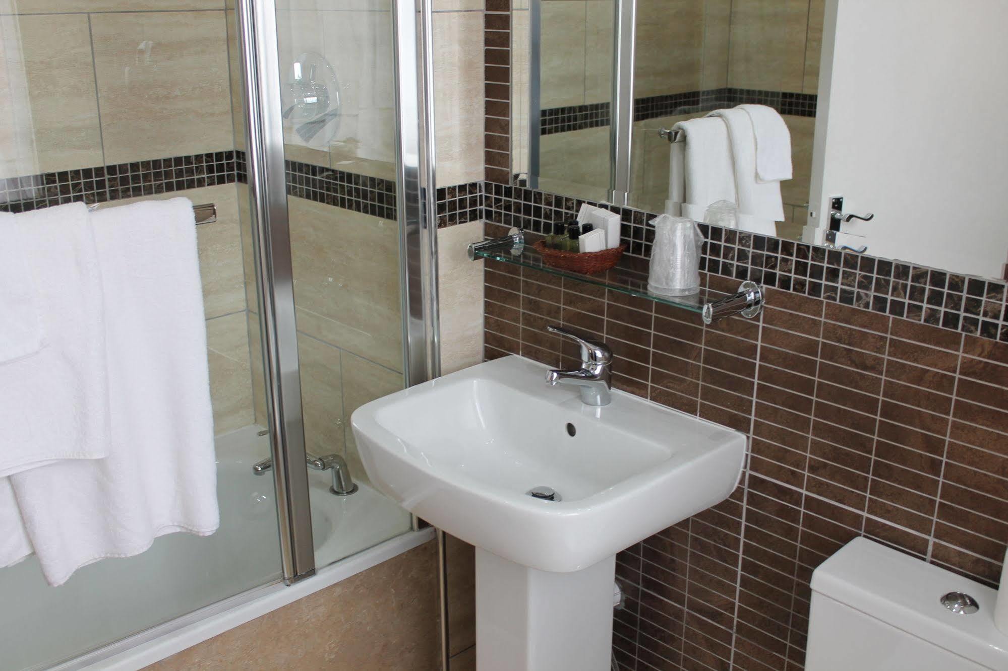 Longview Hotel Knutsford Dış mekan fotoğraf
